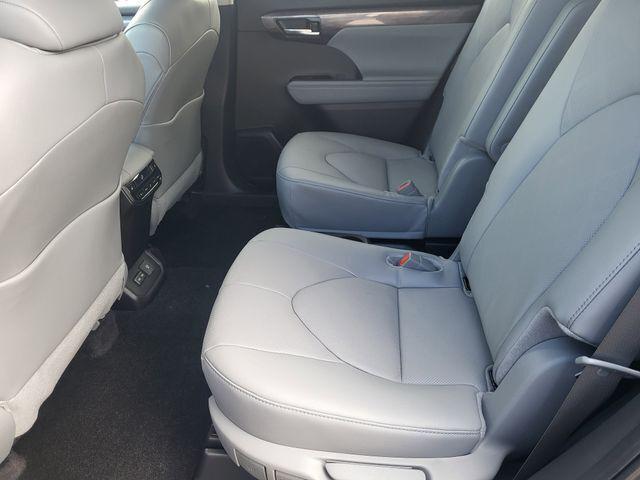 new 2026 Toyota Highlander car, priced at $55,672