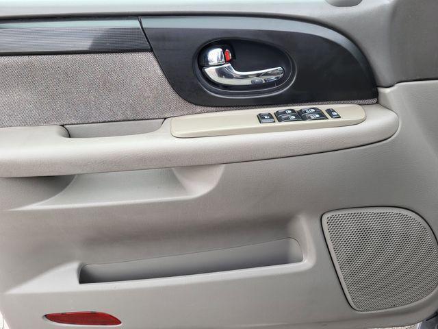 used 2002 GMC Envoy car, priced at $2,495