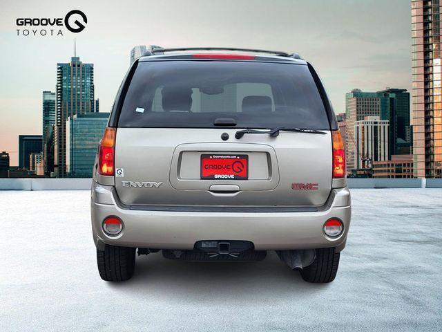 used 2002 GMC Envoy car, priced at $2,495