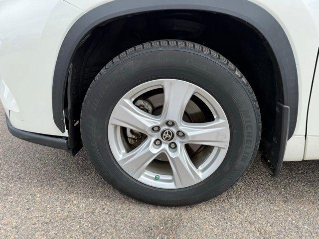 used 2020 Toyota Highlander car, priced at $26,991