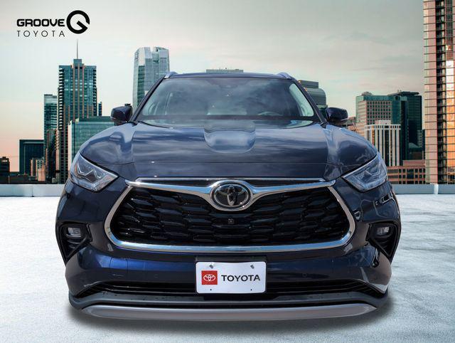new 2025 Toyota Highlander car, priced at $54,053