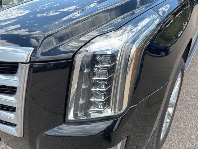 used 2019 Cadillac Escalade ESV car, priced at $32,695