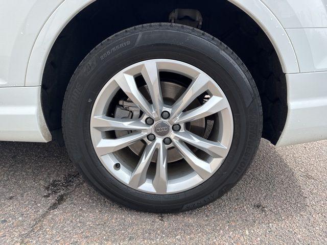 used 2017 Audi Q7 car, priced at $19,637