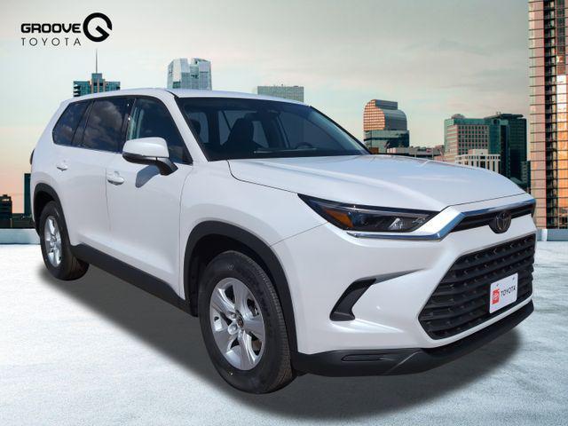 new 2025 Toyota Highlander Hybrid car, priced at $46,135