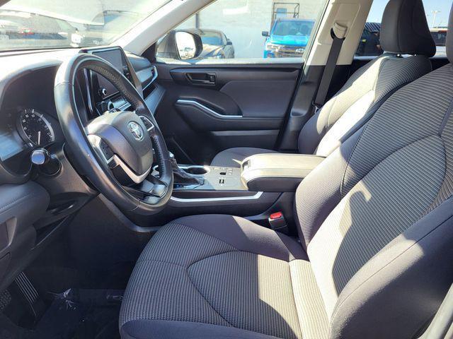 used 2024 Toyota Highlander car, priced at $34,491