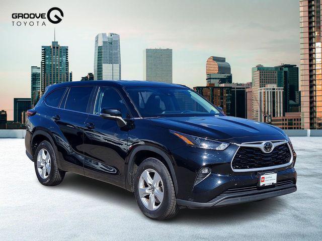 used 2024 Toyota Highlander car, priced at $34,491