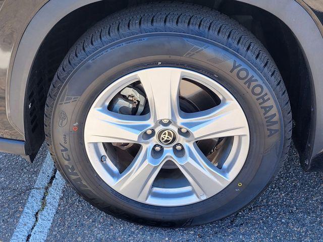 used 2024 Toyota Highlander car, priced at $34,491
