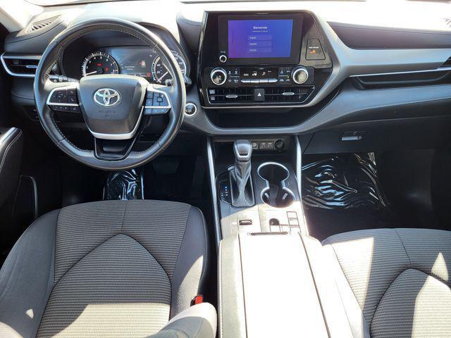 used 2024 Toyota Highlander car, priced at $34,491