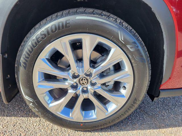 new 2026 Toyota Highlander car, priced at $53,408