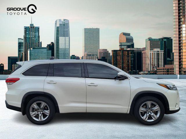 used 2018 Toyota Highlander car, priced at $22,991