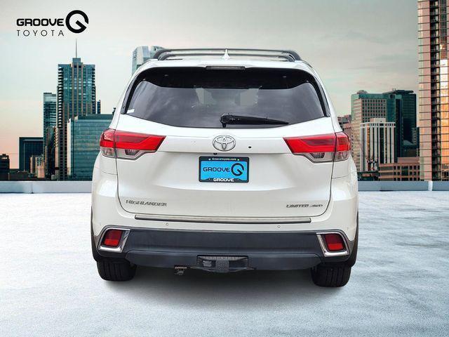 used 2018 Toyota Highlander car, priced at $22,991