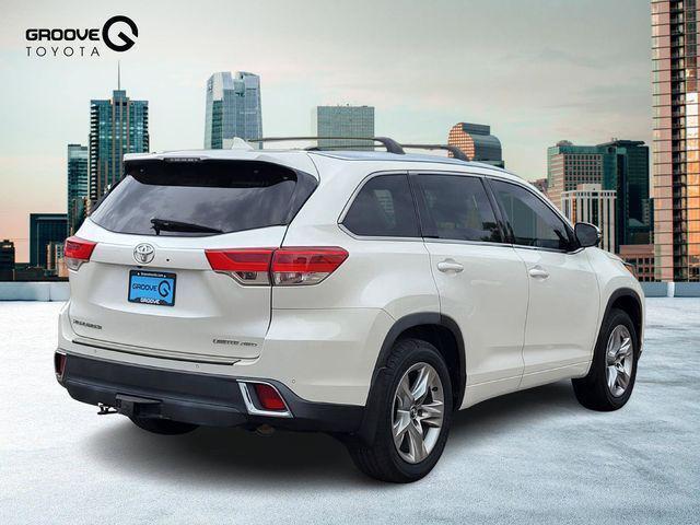 used 2018 Toyota Highlander car, priced at $22,991