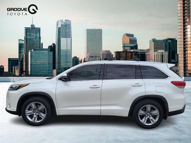 used 2018 Toyota Highlander car, priced at $22,991