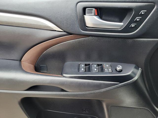 used 2018 Toyota Highlander car, priced at $22,991