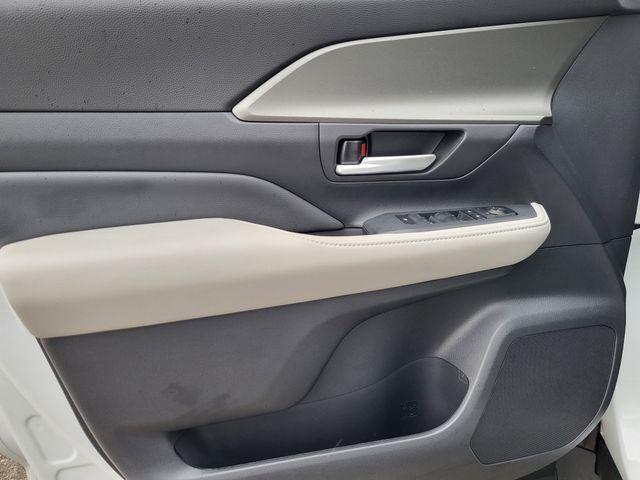 used 2025 Toyota Grand Highlander Hybrid car, priced at $49,994