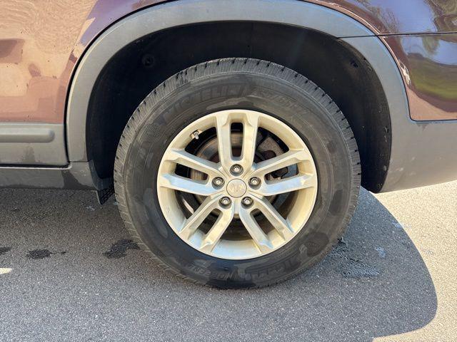 used 2015 Kia Sorento car, priced at $9,995