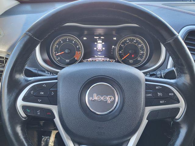 used 2015 Jeep Cherokee car, priced at $11,791