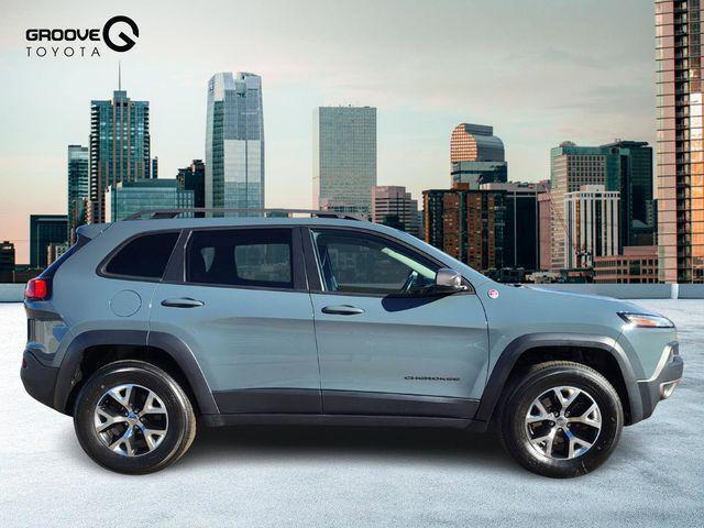 used 2015 Jeep Cherokee car, priced at $11,791