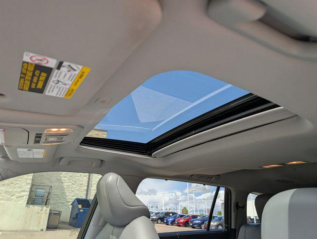 used 2023 Toyota Highlander car, priced at $40,279