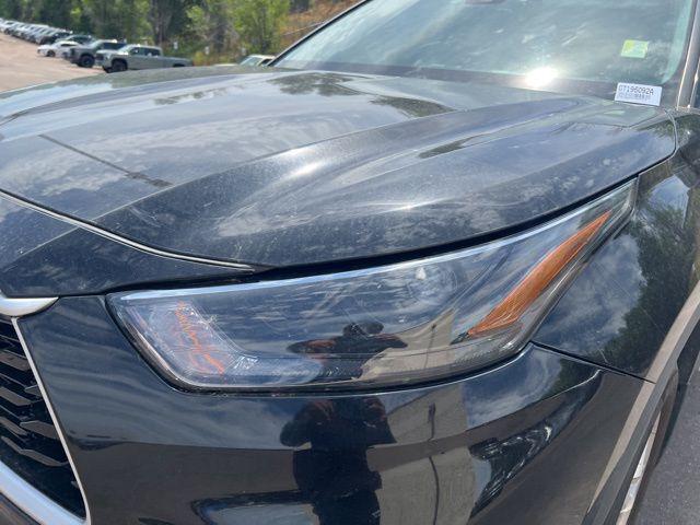 used 2023 Toyota Highlander car, priced at $35,467