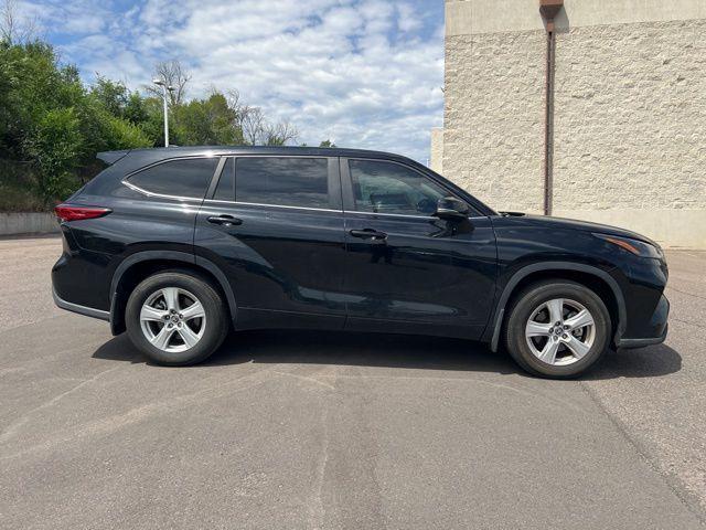 used 2023 Toyota Highlander car, priced at $35,467
