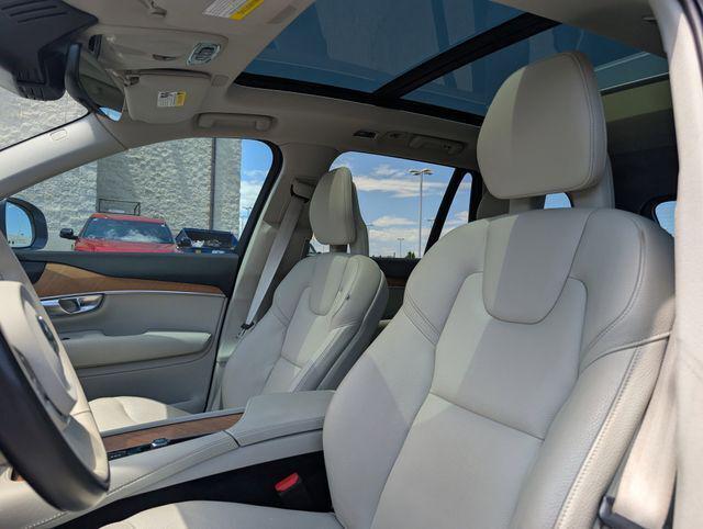 used 2022 Volvo XC90 Recharge Plug-In Hybrid car, priced at $34,998