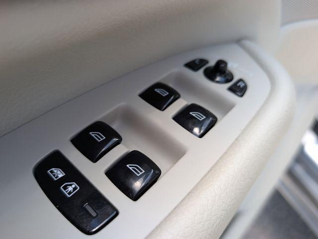 used 2022 Volvo XC90 Recharge Plug-In Hybrid car, priced at $34,998