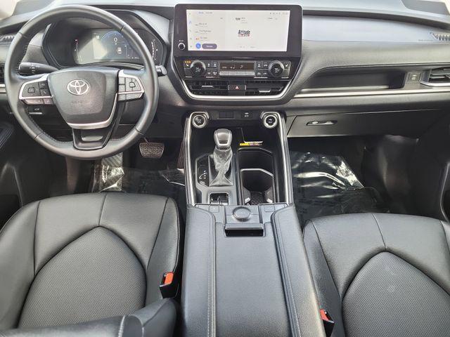 used 2025 Toyota Grand Highlander car, priced at $42,986