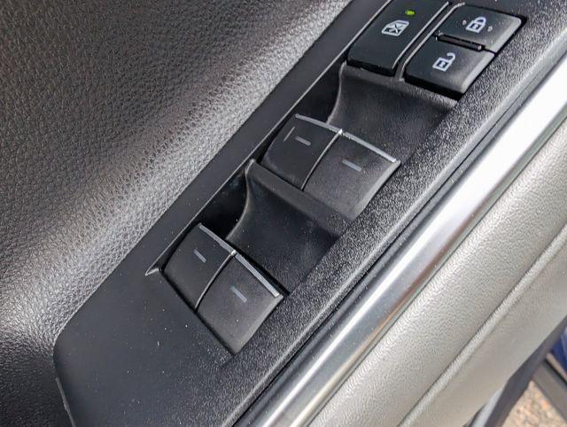 used 2021 Toyota Highlander Hybrid car, priced at $36,654