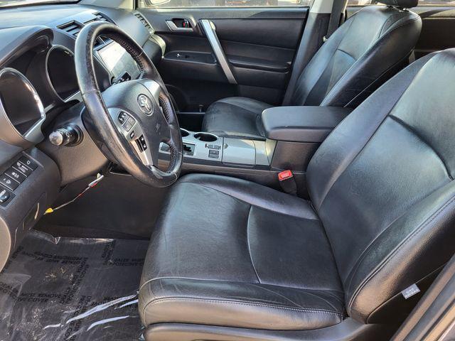 used 2013 Toyota Highlander car, priced at $10,491