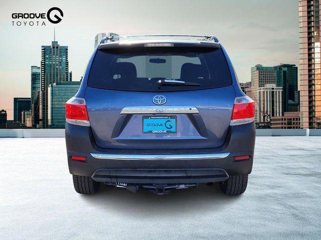 used 2013 Toyota Highlander car, priced at $10,491