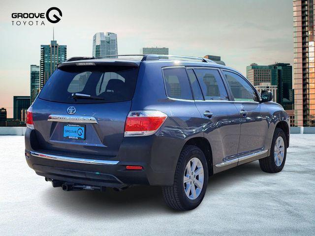 used 2013 Toyota Highlander car, priced at $10,491