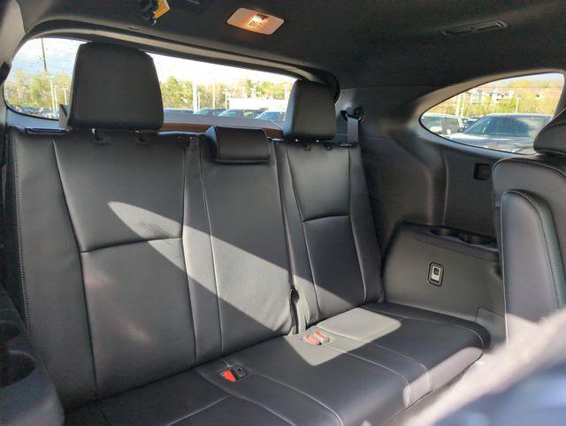 new 2025 Toyota Highlander car, priced at $50,473