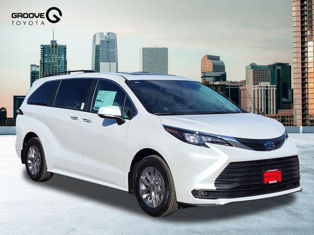 new 2025 Toyota Sienna car, priced at $47,313