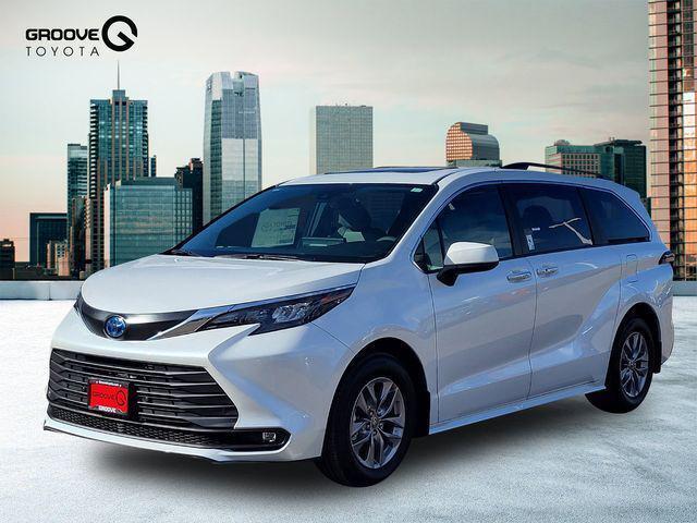 new 2025 Toyota Sienna car, priced at $49,280