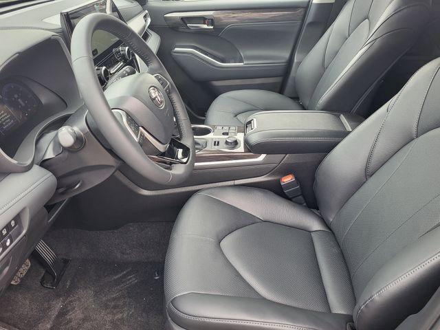new 2026 Toyota Highlander car, priced at $52,853
