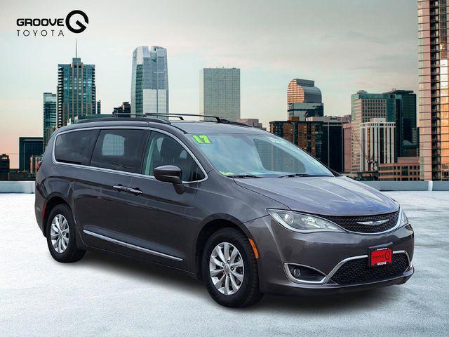 used 2017 Chrysler Pacifica car, priced at $7,995