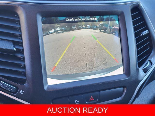 used 2020 Jeep Cherokee car, priced at $12,491