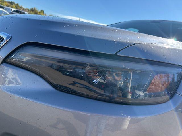 used 2019 Jeep Cherokee car, priced at $13,477