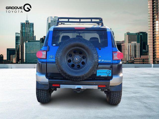 used 2007 Toyota FJ Cruiser car, priced at $14,022