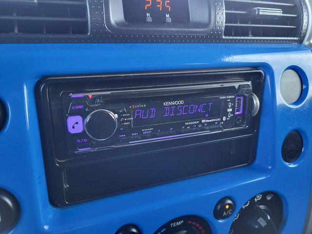 used 2007 Toyota FJ Cruiser car, priced at $14,022