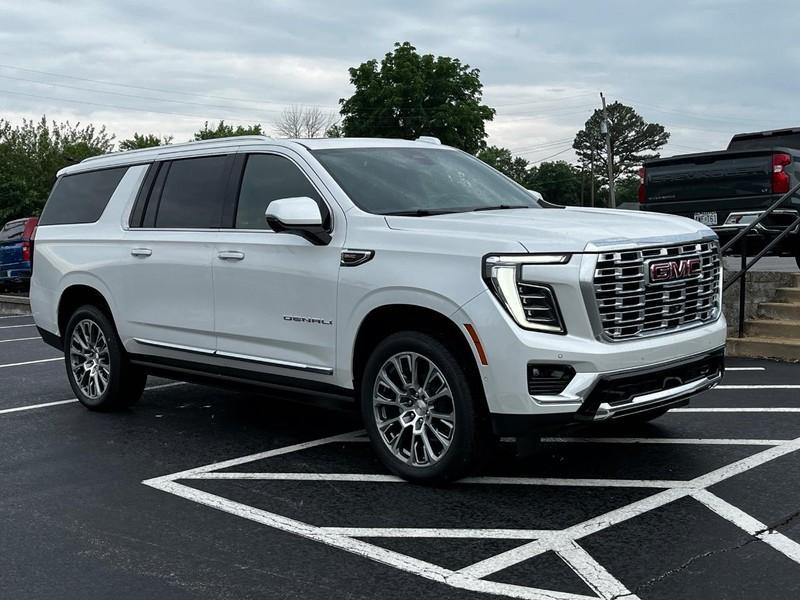 new 2025 GMC Yukon XL car