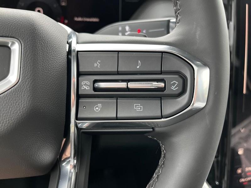 new 2025 GMC Yukon XL car