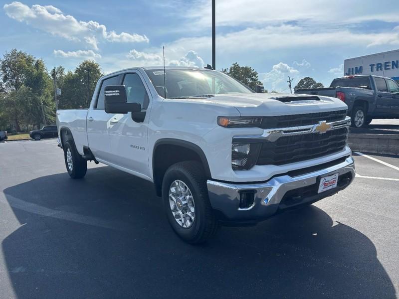 new 2025 Chevrolet Silverado 3500 car, priced at $65,535