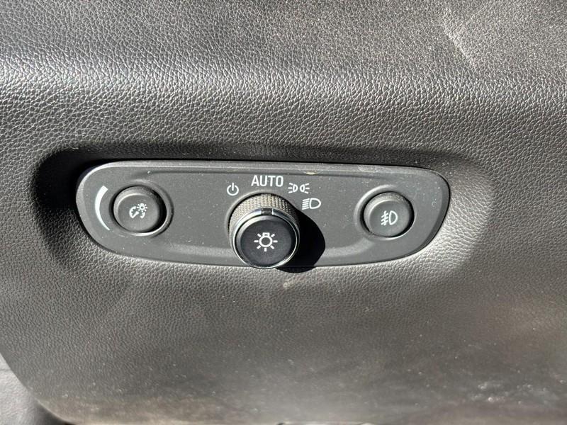 used 2020 Chevrolet Traverse car, priced at $19,990