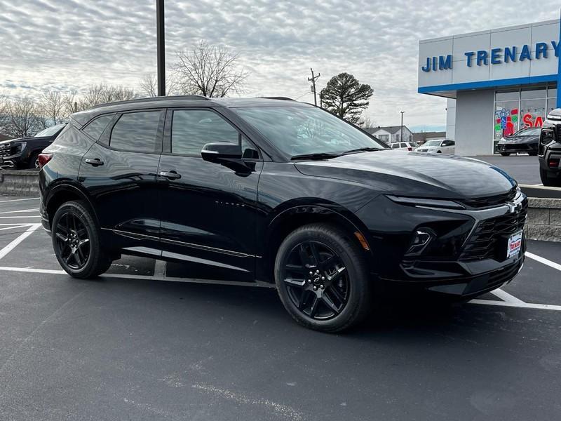 new 2025 Chevrolet Blazer car, priced at $48,765