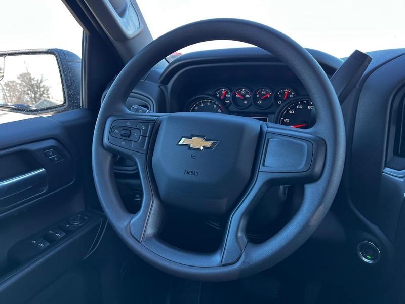 new 2025 Chevrolet Silverado 1500 car, priced at $41,950