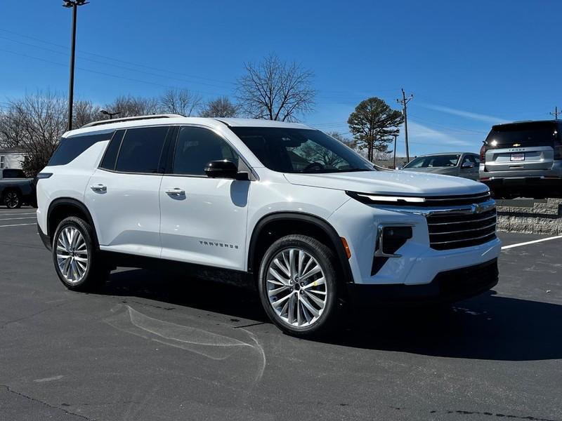 new 2025 Chevrolet Traverse car, priced at $47,865