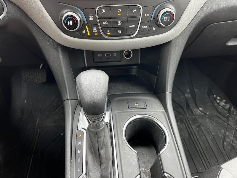 used 2022 Chevrolet Equinox car