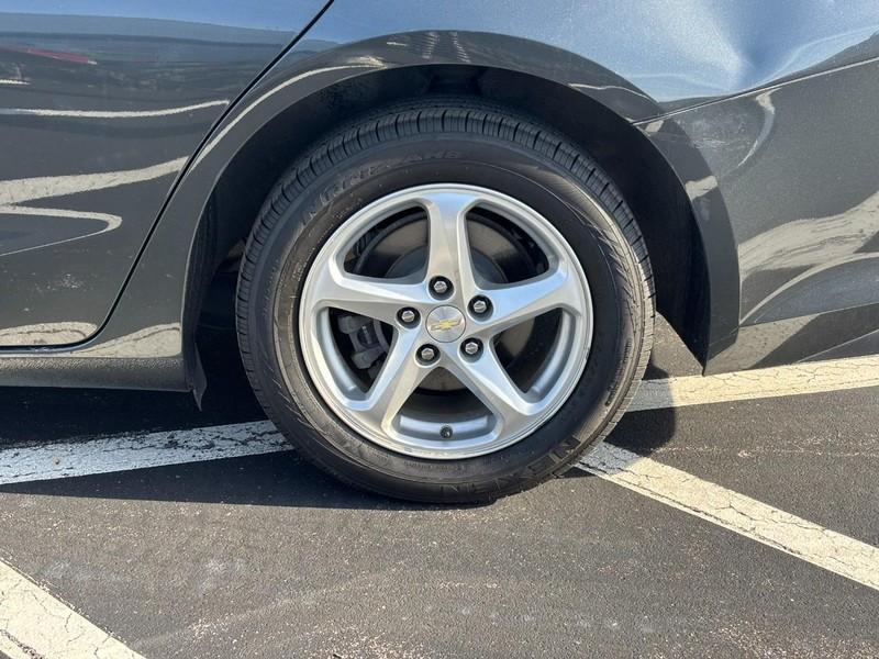 used 2017 Chevrolet Malibu car, priced at $13,890